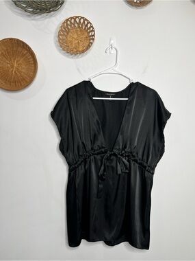 Daisy Fuentes Black Top Size Large